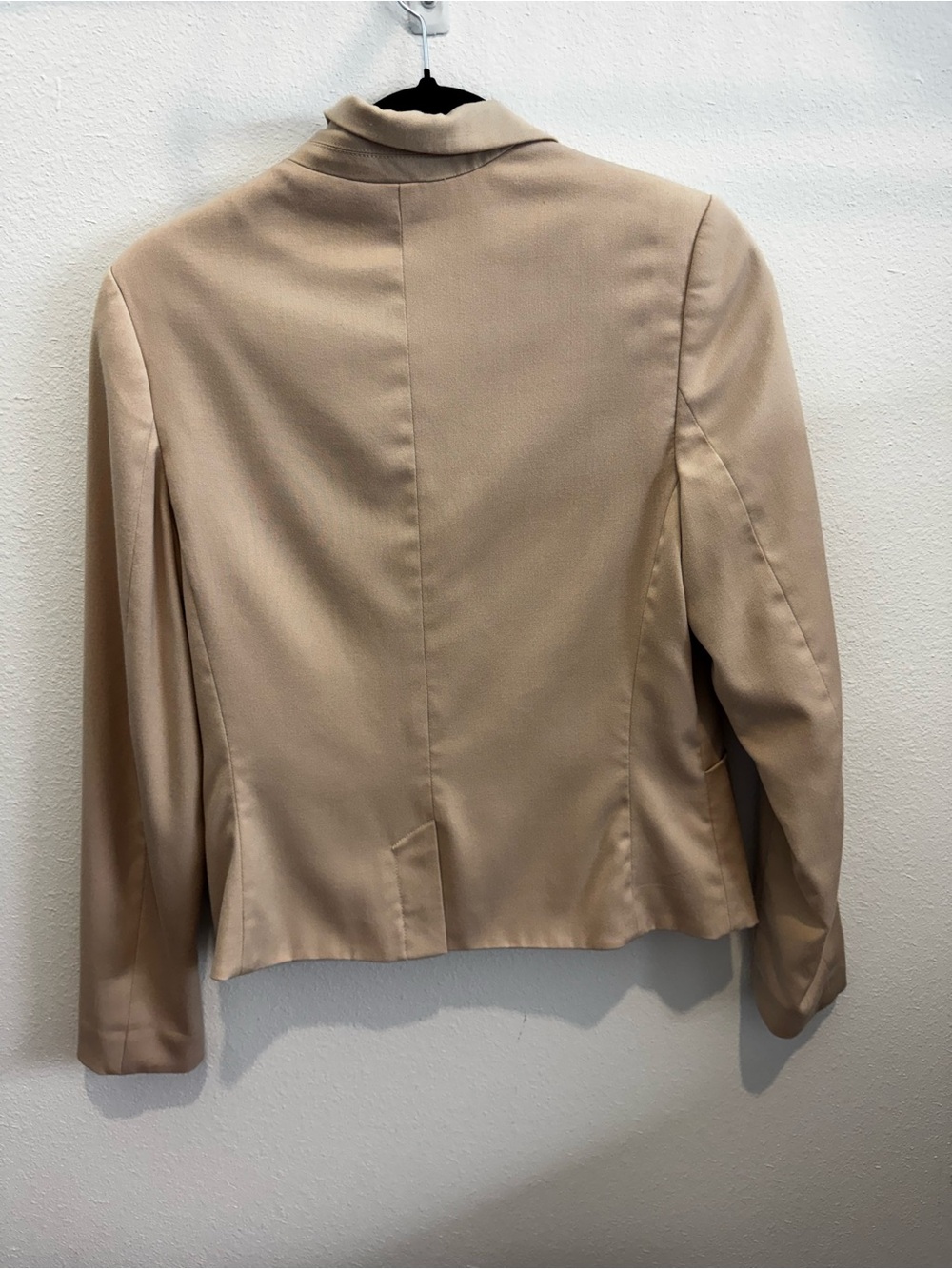 H&M Women's Beige Two-Button Blazer - Picture 2 of 5